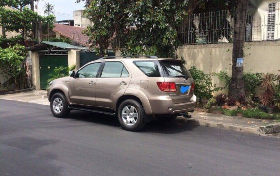 Selling Toyota Fortuner 2006 Automatic Gasoline in Quezon City-2