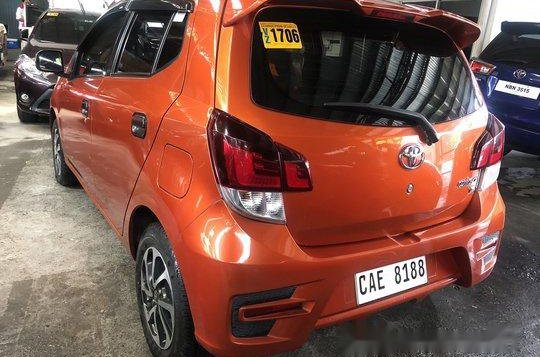 Selling Orange Toyota Wigo 2017 at 8800 km -2