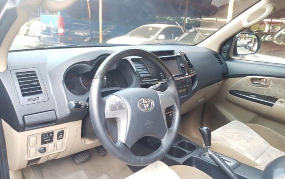 Sell 2nd Hand 2014 Toyota Fortuner Automatic Diesel in Pasig-4