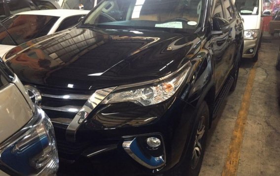 Selling Toyota Fortuner 2017 Manual Diesel in Quezon City