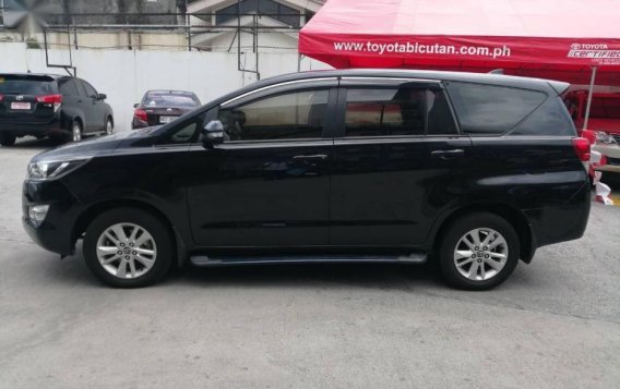 Sell 2nd Hand 2017 Toyota Innova in Parañaque-3