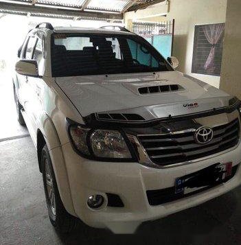 Sell White 2014 Toyota Hilux at 63953 km -1