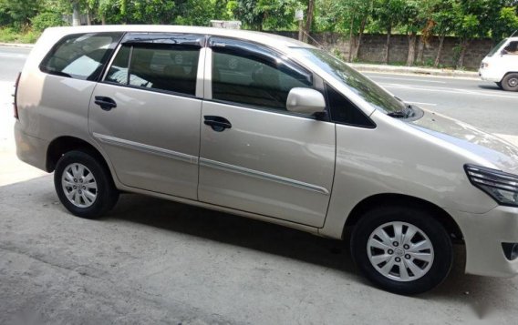 Selling 2nd Hand Toyota Innova 2012 in Biñan-4