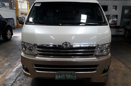 White Toyota Hiace 2011 at 57231 km for sale-1