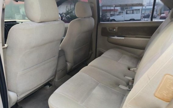 2nd Hand Toyota Fortuner 2006 for sale in Bacoor-9