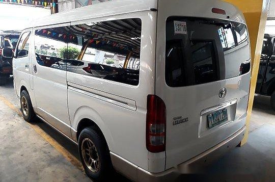 White Toyota Hiace 2011 at 57231 km for sale-3