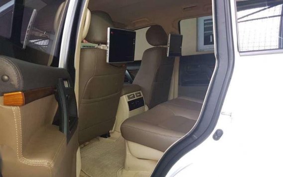 Brand New Toyota Land Cruiser 2019 Automatic Diesel for sale in Quezon City-4