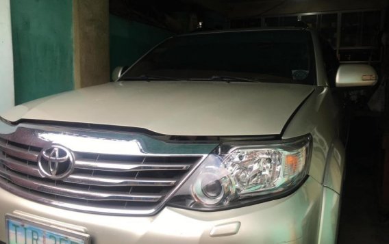 Selling Toyota Fortuner 2012 Automatic Gasoline in Makati-4