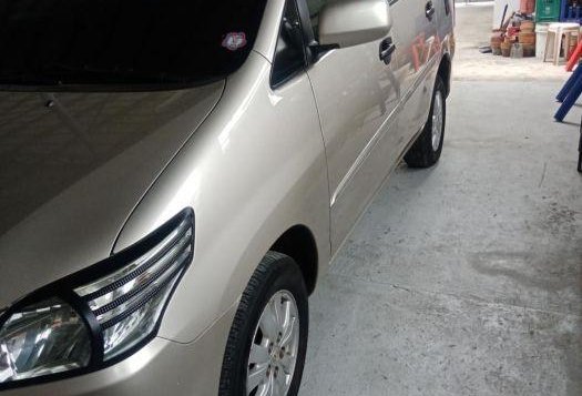 Selling 2nd Hand Toyota Innova 2012 in Biñan-1