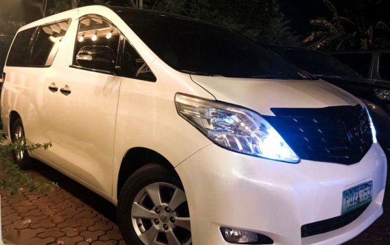 2nd Hand Toyota Alphard 2011 at 40000 km for sale