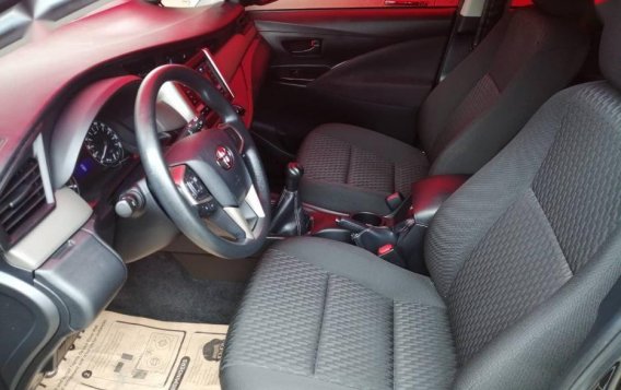 Sell 2nd Hand 2017 Toyota Innova in Parañaque-4