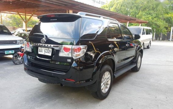 Sell 2nd Hand 2014 Toyota Fortuner Automatic Diesel in Pasig-2