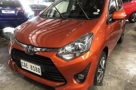 Selling Orange Toyota Wigo 2017 at 8800 km -1