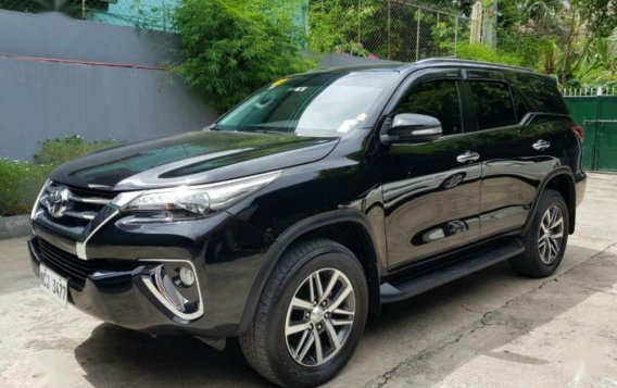 Sell 2nd Hand 2016 Toyota Fortuner in Quezon City-1