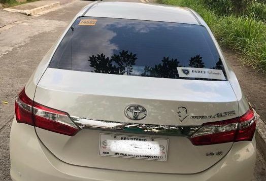 Sell 2nd Hand 2015 Toyota Altis Automatic Gasoline in Taytay-3