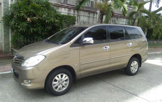 Selling Toyota Innova 2011 Automatic Diesel in Quezon City-5