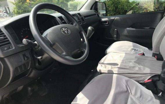 Toyota Hiace 2018 Manual Diesel for sale in Pasig-4