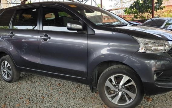 Selling Toyota Avanza 2017 Manual Gasoline in Quezon City