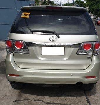 Selling 2nd Hand Toyota Fortuner 2014 in Quezon City-2