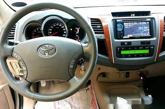 Toyota Fortuner 2011 Automatic Diesel for sale-2