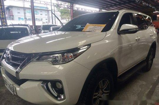 White Toyota Fortuner 2017 for sale in Quezon City -2