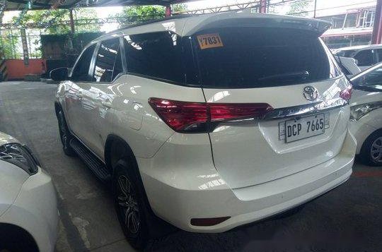 White Toyota Fortuner 2017 for sale in Quezon City -4