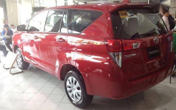 Selling Brand New Toyota Innova 2019 Manual Diesel in Manila