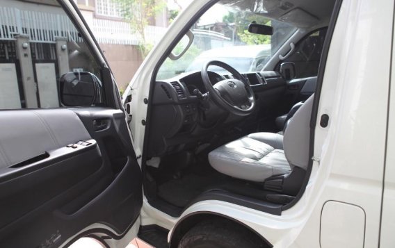 Toyota Grandia 2015 for sale in Quezon City-7