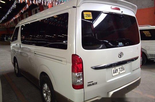 White Toyota Hiace 2014 at 25103 km for sale Nakar-2