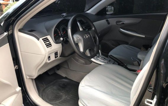 Selling Toyota Altis 2013 at 100000 km in Manila-1