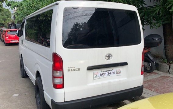 Selling 2nd Hand Toyota Hiace 2017 Manual Diesel in Quezon City-3