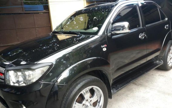 Selling Used Toyota Fortuner 2010 Automatic Diesel in Quezon City-3