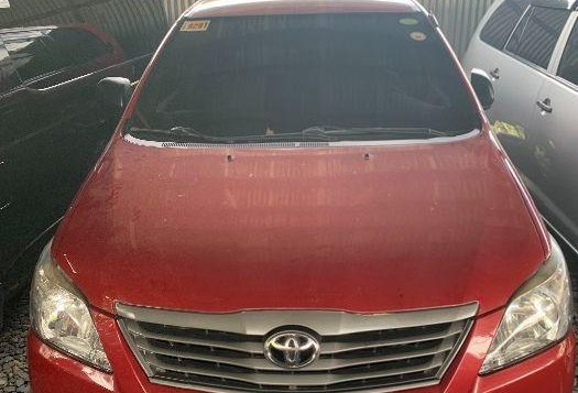 Red Toyota Innova 2016 at 20000 km for sale in Manila-1