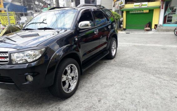 Selling Used Toyota Fortuner 2010 Automatic Diesel in Quezon City-9