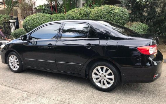 Selling Toyota Altis 2013 at 100000 km in Manila-2