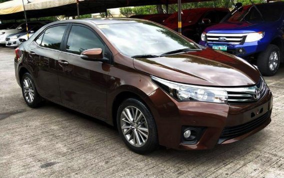 Brown Toyota Altis 2015 for sale in Cainta-2