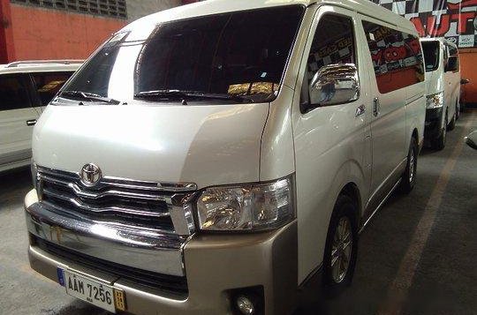 White Toyota Hiace 2014 at 25103 km for sale Nakar-1