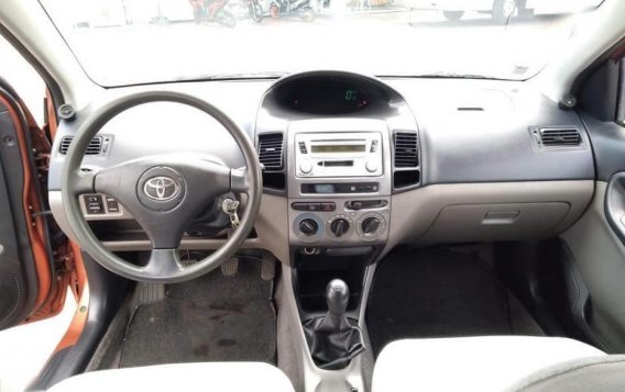 2nd Hand Toyota Vios 2004 at 80000 km for sale-6