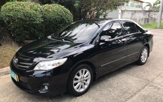 Selling Toyota Altis 2013 at 100000 km in Manila-1