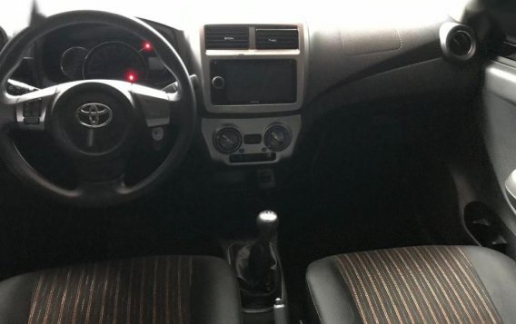 Sell Red 2018 Toyota Wigo Hatchback in Quezon City-6