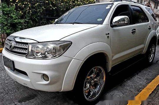 Toyota Fortuner 2011 Automatic Diesel for sale-1