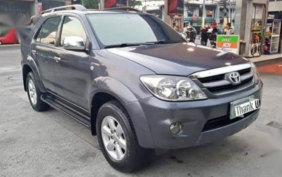 Selling 2nd Hand Toyota Fortuner 2007 Automatic Gasoline at 100000 km in Tanza