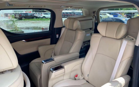 Sell Used 2018 Toyota Alphard Automatic Gasoline at 10000 km in Pasig-8