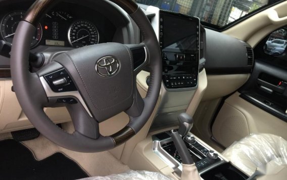 2019 Toyota Land Cruiser for sale in Quezon City-10