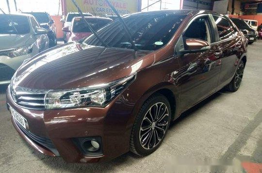 Brown Toyota Corolla Altis 2015 for sale in Quezon City-2