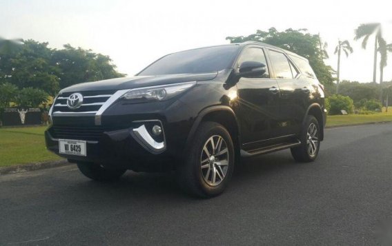 Selling 2nd Hand Toyota Fortuner 2017 in Taguig-10