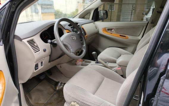 Selling Toyota Innova 2011 Automatic Gasoline in Quezon City-5