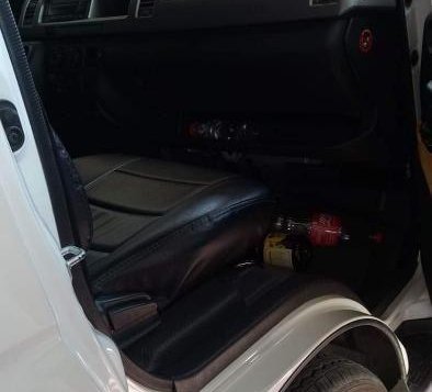 Sell 2nd Hand 2011 Toyota Hiace Manual Diesel at 50000 km in Taytay-5