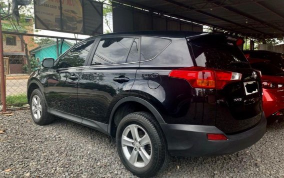 2nd Hand Toyota Rav4 2015 Automatic Gasoline for sale in Talisay-2