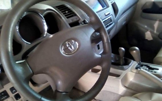 2nd Hand Toyota Fortuner 2006 Automatic Diesel for sale in Quezon City-3